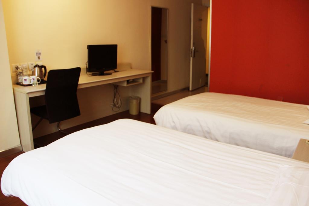 Hanting Express Shanghai Guangda Luaran gambar